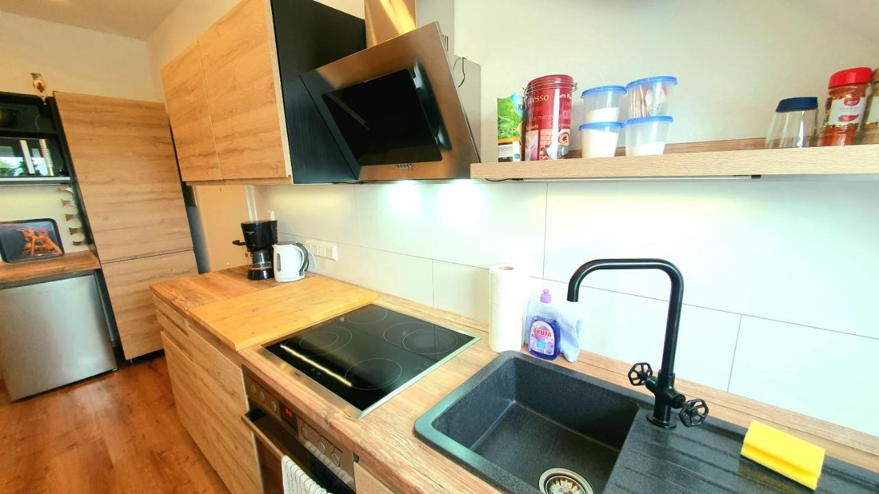 Frankes City Sleep Apartment, 6 Einzelbetten Фельберт Экстерьер фото